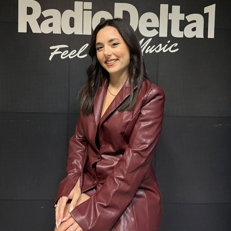 Valeria Cestari in diretta dagli studi di Delta 1 presenta “Maledetta domenica”
